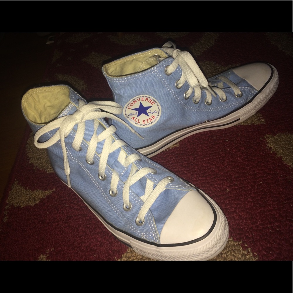 Blue high top converse